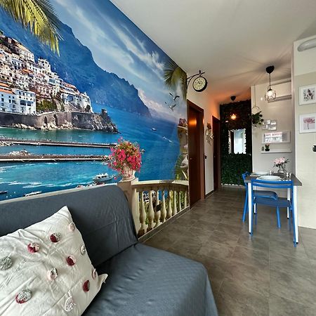 Апартаменты Il Gabbiano Savona "Luxury House" - Wifi, Parking, Shopping Center Экстерьер фото